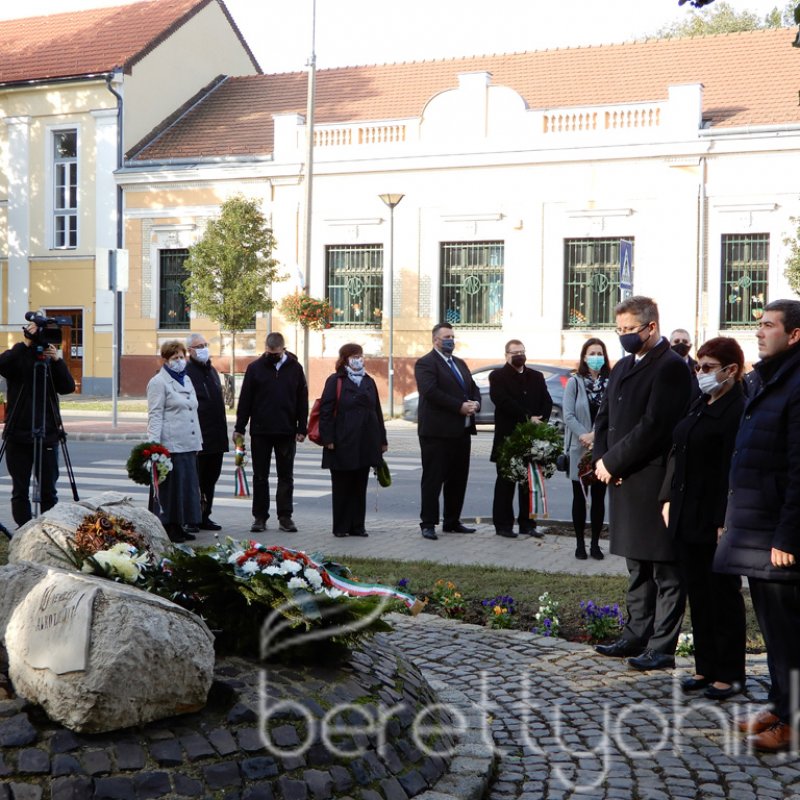 Az '56-os forradalomra emlékeztünk 24